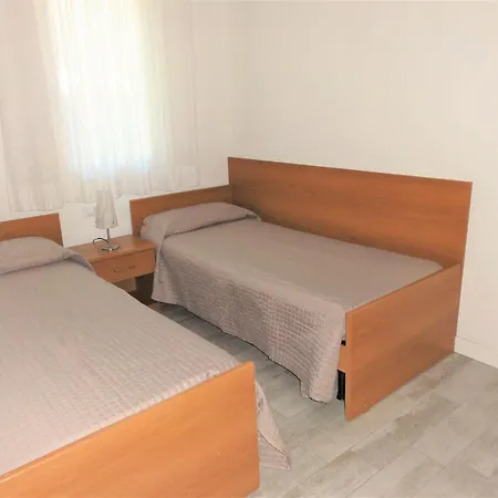 Only 100mt From The * Lo Stallone